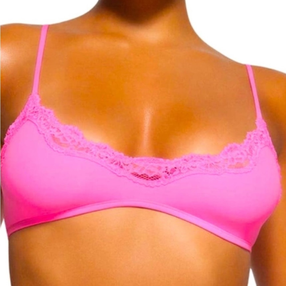 SKIMS FITS EVERYBODY LACE SCOOP BRALETTE